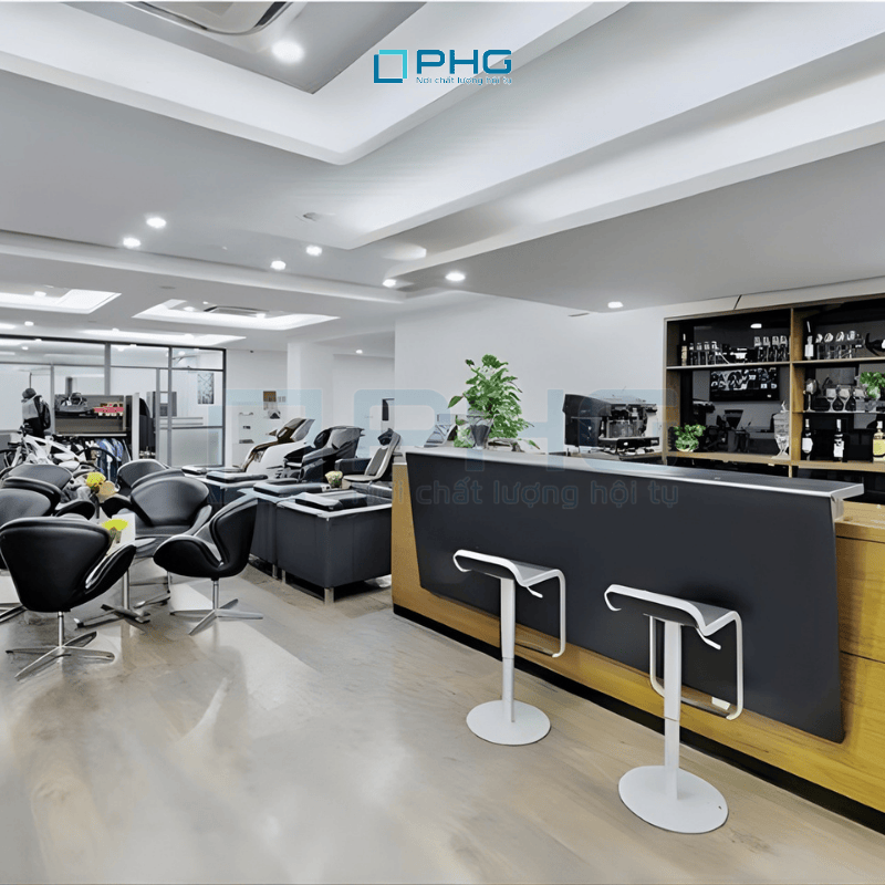 chi-tiet-noi-that-showroom-mercedes-vat-lieu-anh-sang-cao-cap